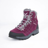 کفش ضد آب و مقاوم